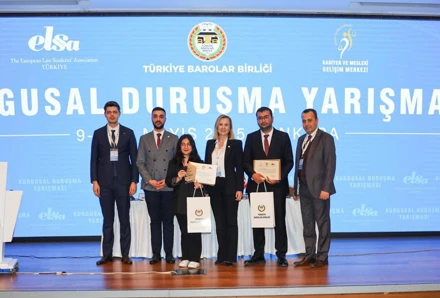 Öğrencilerimize “En İyi Cevap Dilekçesi” Ödülü